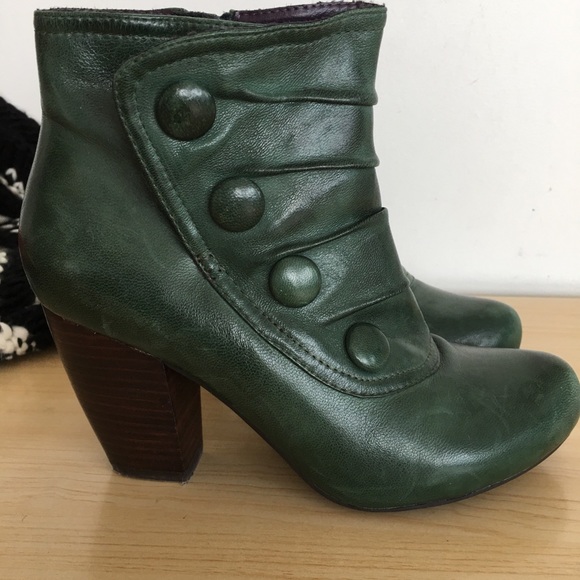 Miz Mooz Shoes - Miz Mooz: Stylish Retro Bootie